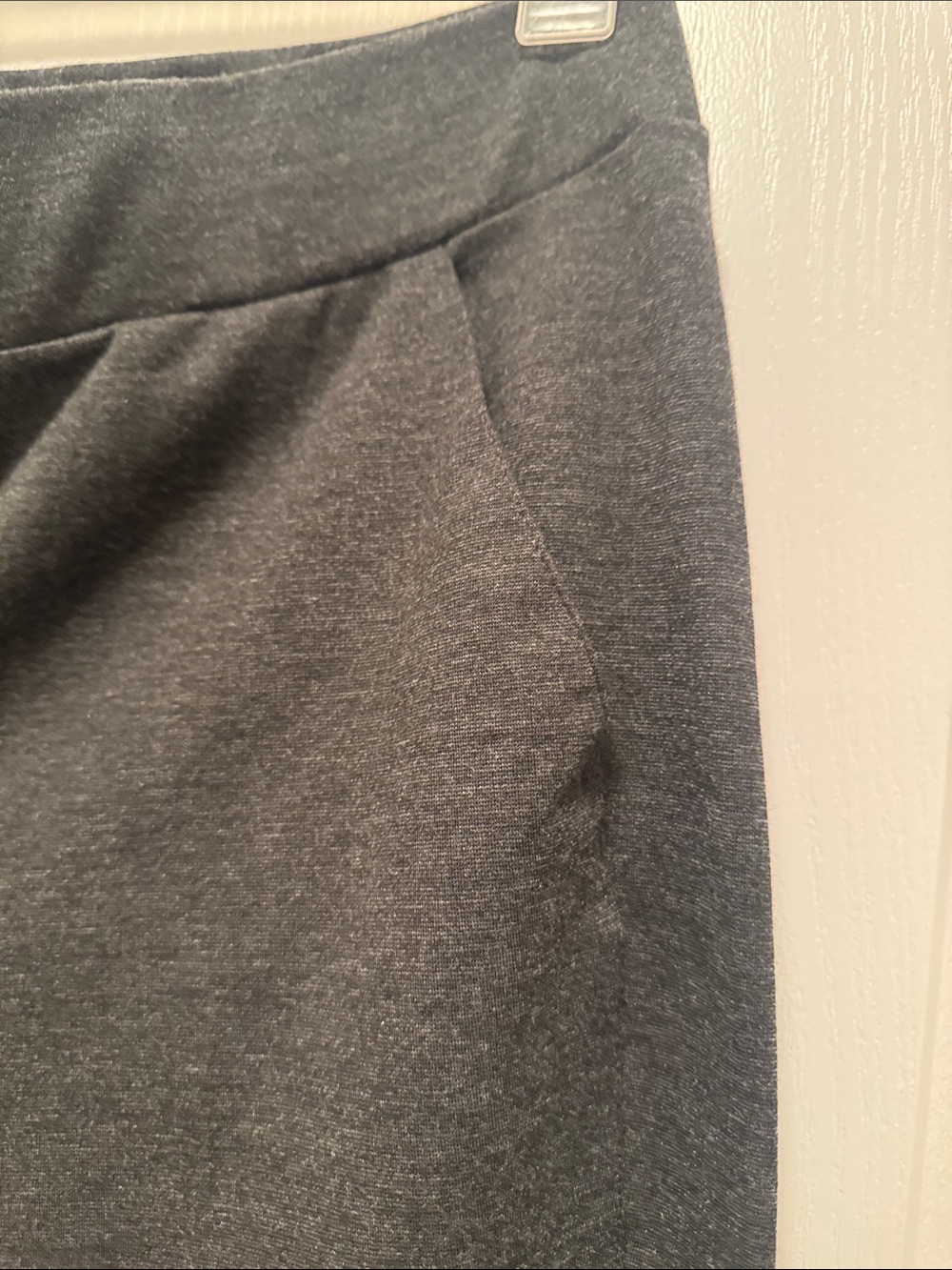 Ellen Tracy Women’s Charcoal Heather Dress Pants - Size L - Picture 5 of 6